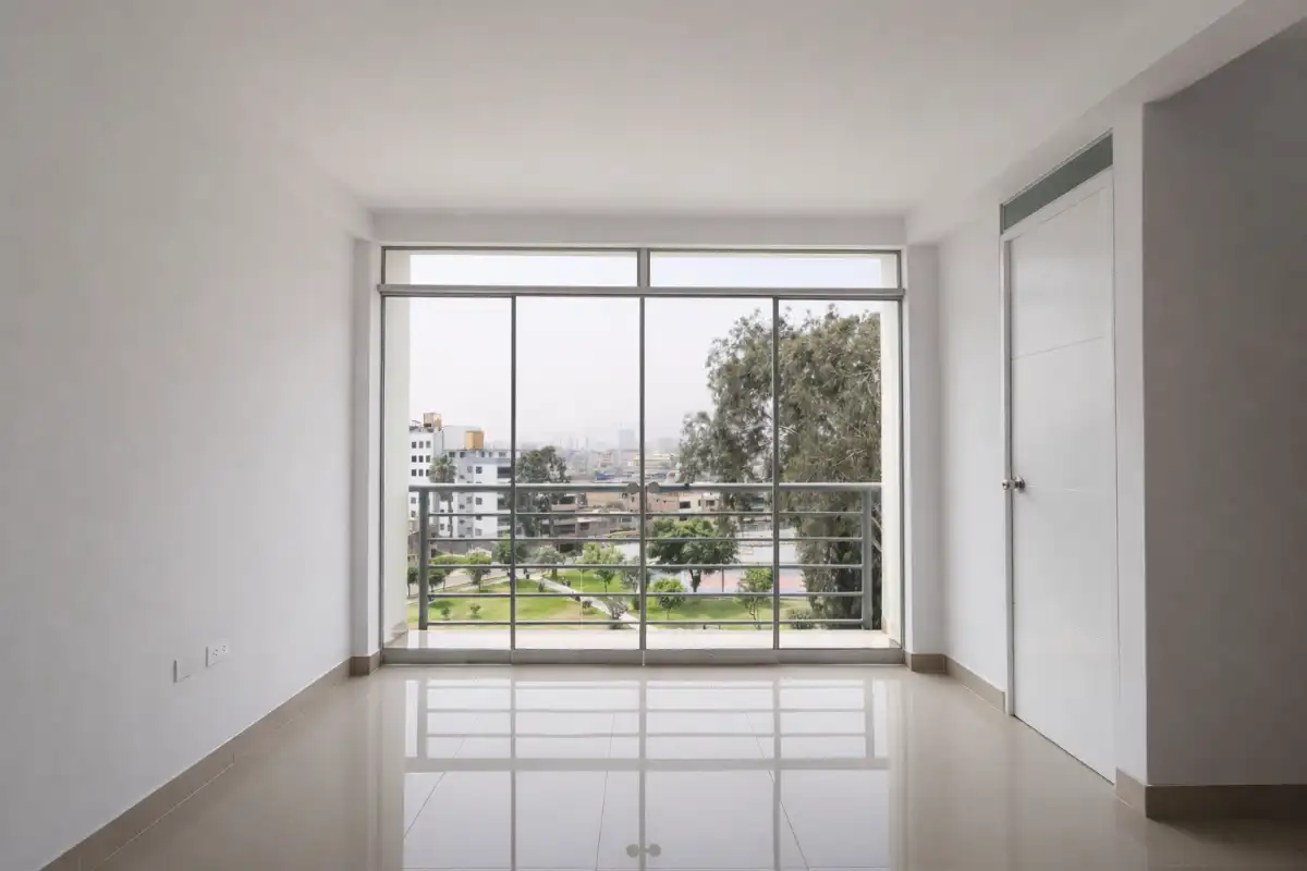 TRIPLEX EN VENTA LOS OLIVOS - Foto 2