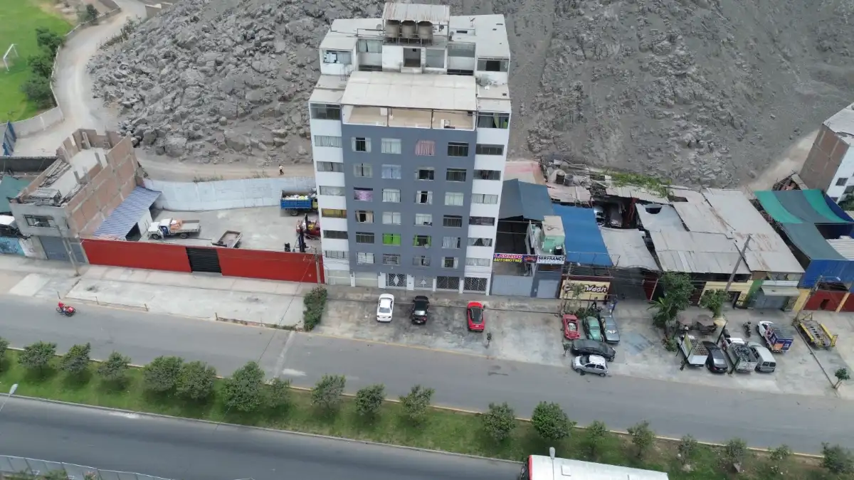 DEPARTAMENTO EN VENTA ATE